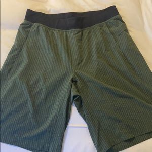 Men’s Lululemon Core Short 11inch